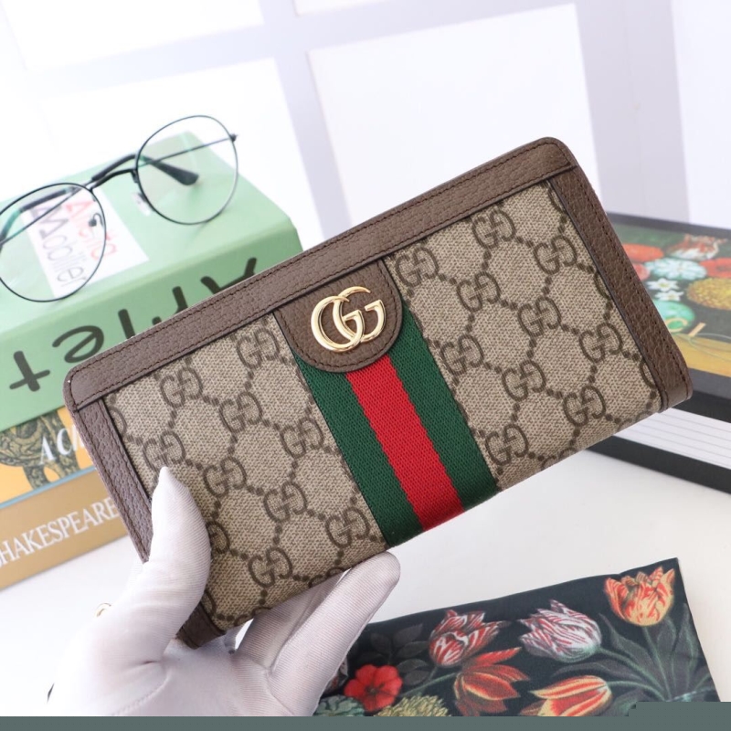G*u*i wallets & purse